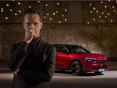 Internationally renowned actor Pedro Alonso stars in “Learn to Love Again”, the launch campaign for the new Alfa Romeo Junior