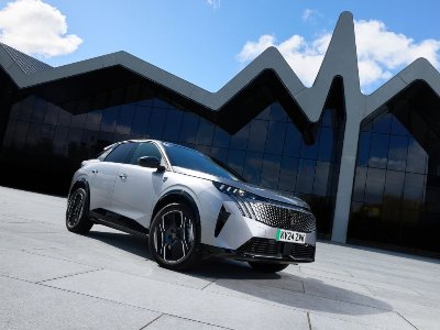 NEW PEUGEOT 3008 HAILED A COMMERCIAL SUCCESS AS SALES EXCEED 100,000