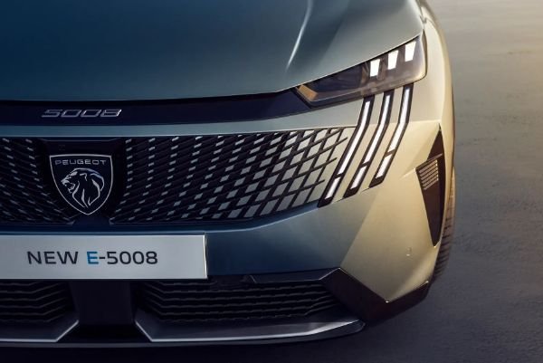 Close up of the E-5008 Grille and Lights